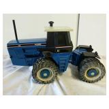 1/16 Ford versatile 1156 articulating tractor