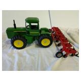 1/16 John Deere 4 wheel drive tractor with Single