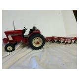 1/16 Custom International 986 tractor with