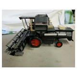 1/16 Custom Allis Chalmers Gleaner L2 combine