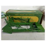 1/16 John Deere toy loader in ice cream box