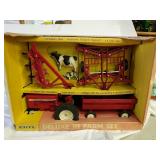 1/16 Deluxe IH Farm set