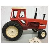 A-C 7050 ALLIS CHALMERS  TRACTOR  SCALE 1/16