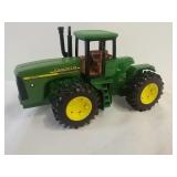 John Deere 9520. 1:32 scale