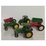 (5) piece. John Deere and International 1:16