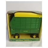 John Deere forage wagon. 1/16 scale