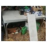 Table with leaf. 59x36. Contents not included