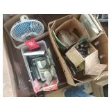 Car miscellaneous box