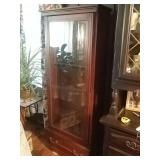 Gun cabinet