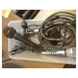 3 microphones with mini stand