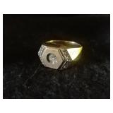 "Radiant Star "One solitaire with 9 stones total