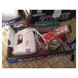 Blender, magic tricks and happy bird