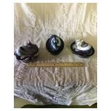 Purple slag swan rabbit in cat Cover dishes