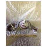 Light colored purple slag Cover dish basket