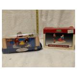 2 pc Lemax village accents