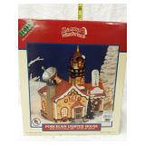 Lemax porcelain lighted house. Northern lights