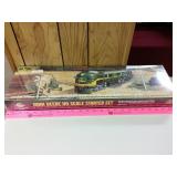 John Deere HO Scale Starter Set. Includes Athearn