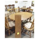 Table with two leaves and 6 chairs (Matches 357)
