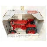 1/16th scale International 966 tractor special