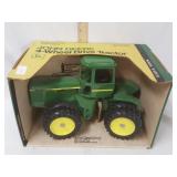 1/16th scale John Deere 4 wheel drive tractor