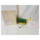 1/16th John Deere 430 bulldozer plastic