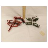 Red true-scale and John Deere disc. Both are