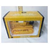 1/16th scale John Deere 430 crawler