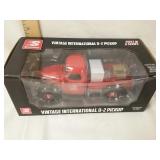 1/25 scale Speedway vintage International D-2