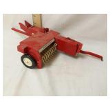 1/16 scale International baler