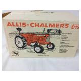 1/16th scale Allis-Chalmers D12 Series II Tractor