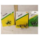1/64th John Deere Hay rake, Hay wagon and Model