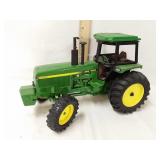 1/16th scale John Deere 4955 tractor