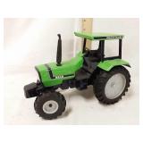 1/16th scale Deutz-Allis 6240 tractor