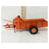 1/16th scale Allis-Chalmers Custom Manure