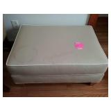 Tan Ottoman
