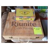 King Edward cardboard cigar box Riunite wooden