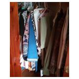 CONTENTS of Closet Women