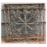 Vintage ornate cast iron outdoor decor. 30x31.