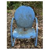 Vintage blue metal shellback lawn chair, 34
