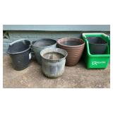3 plastic outdoor flower pots two wash buckets
