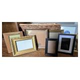 Wicker basket & 8 frames 21x14x13tall basket