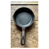 Benjamin & Medwin Cast Iron Skillet 6 1/2