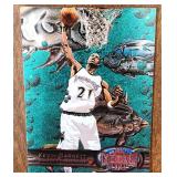 1997 Kevin Garnett Metal Universe #109