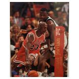 1995 Micheal Jordan Hoops #21 raw ready to grade