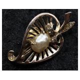 Vintage Goldtone Brooch with Baroque Pearl Accent