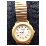 Vintage 1995 GUESS Watch ï¿½ Gold Tone Stretch Band