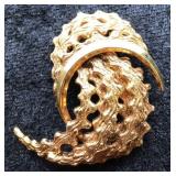 Textured Gold-Tone Modernist Wave Brooch