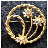 VTG GoldTone Circle Brooch with Rhinestone Flowers