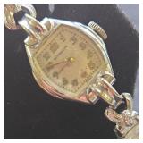 Vintage Wittnauer Womenï¿½s Wind-Up Watch