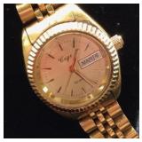 Cye Quartz Gold Tone Day-Date Watch